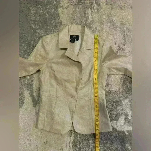 Women’s Tan True Meaning Blazer - Picture 6 of 6